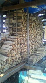 薪小屋