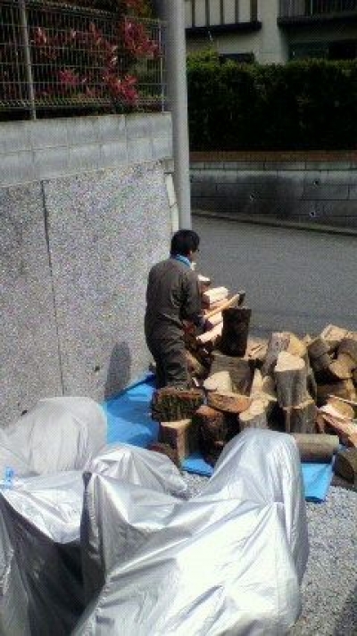 薪ストーブの薪づくり