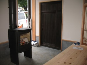 薪ストーブ設置工事　埼玉県　無垢材・・・　