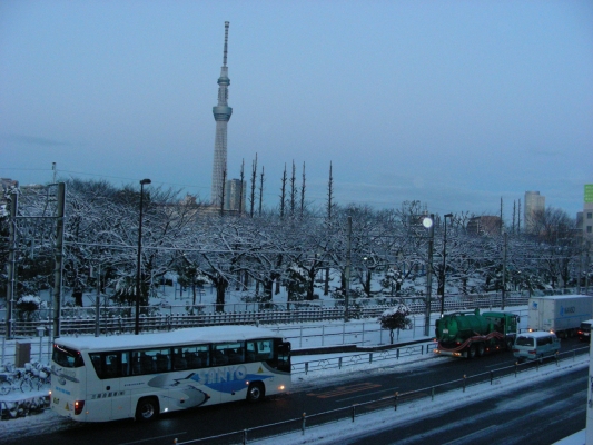 雪の中・・・