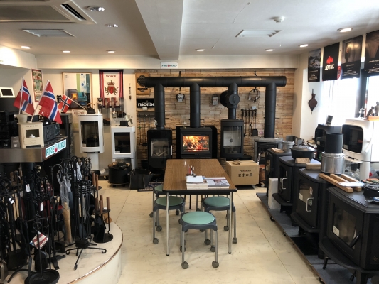 ショールームお休みです