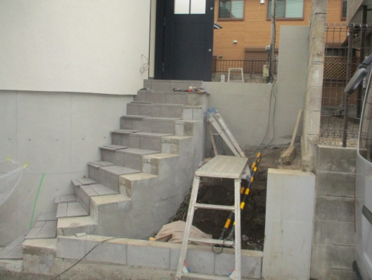 外階段から・・・