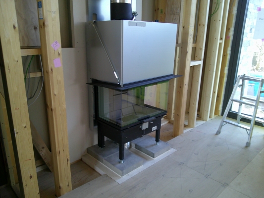 ３面ガラス・・・