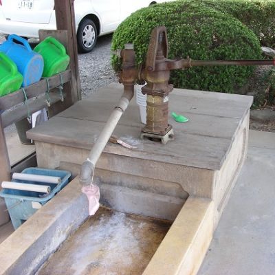 薪ストーブ in 手押しポンプ