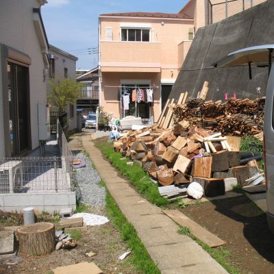 薪ストーブ設置工事　神奈川県　なに・・・？