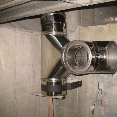 薪ストーブ設置工事　東京都　下準備・・・