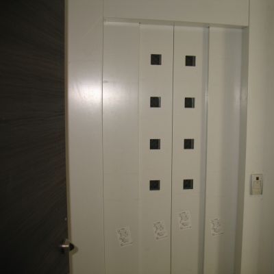 薪ストーブ設置工事　東京都　階段・・・