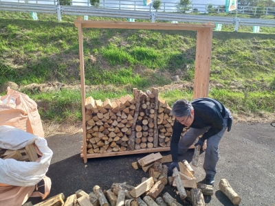 薪積み