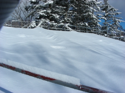 屋根上の雪