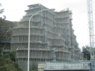 足場