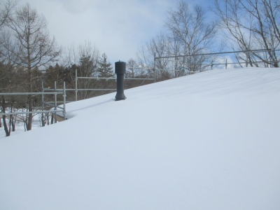 雪と煙突