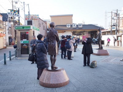 柴又駅前