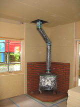 薪ストーブ　二軒小屋