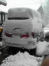薪ストーブのある家の大雪
